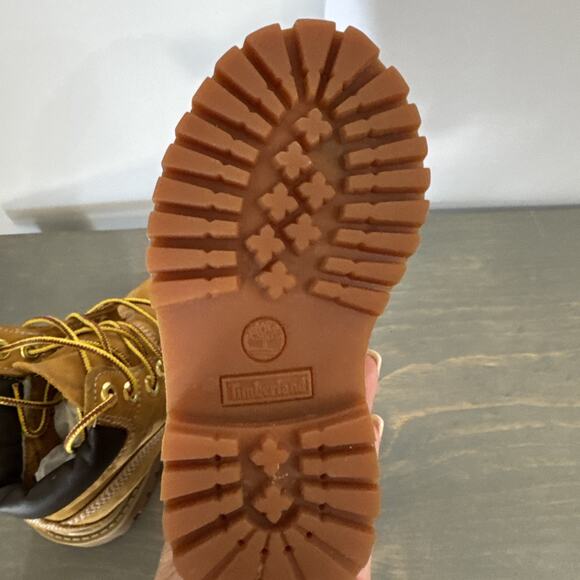 Timberland Classic Leather Boots Toddler Sz 6M Boys 6 Inch Boots - Picture 7 of 10